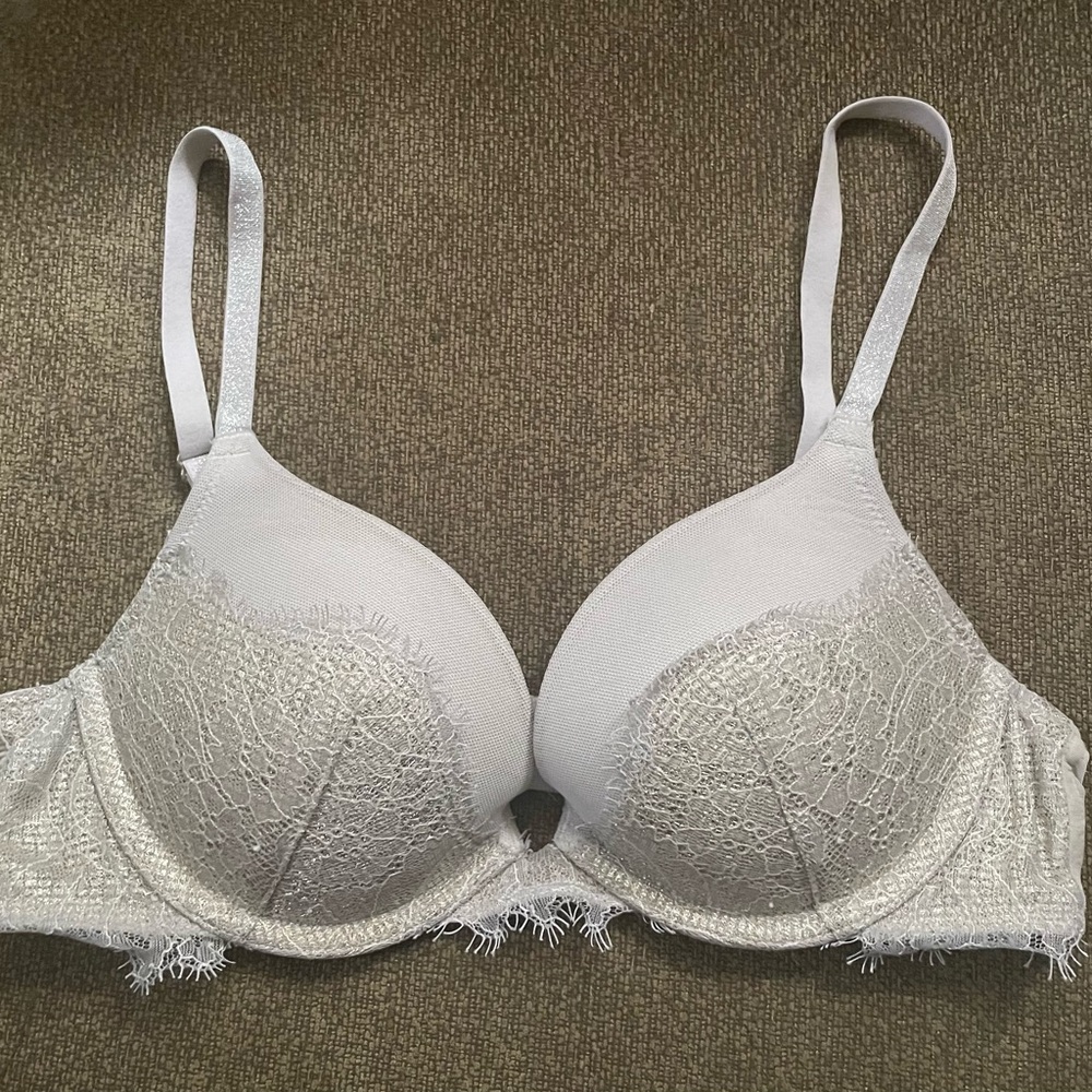 Victoria’s Secret bra